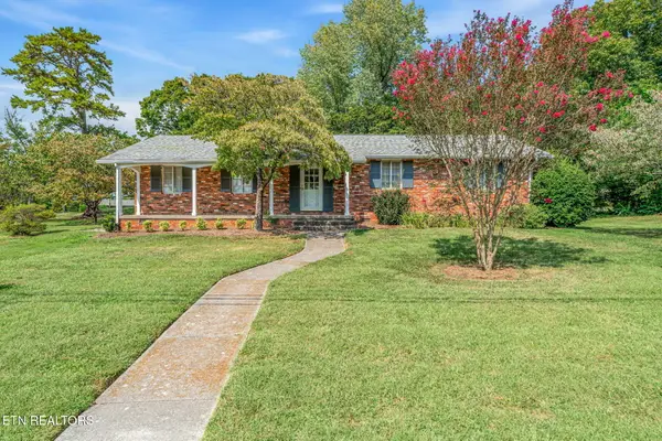 220 Sutton Lane, Knoxville, TN 37909