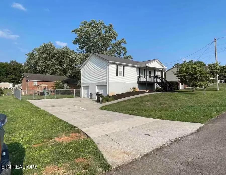 2204 Center Circle, Jefferson City, TN 37760 - #2