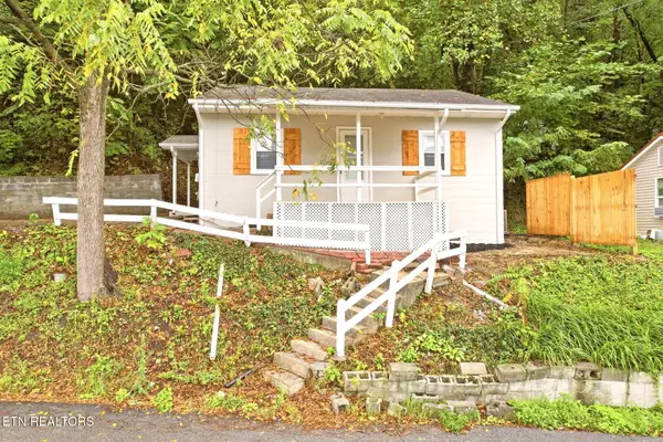 517 Cherry St, LaFollette, TN 37766
