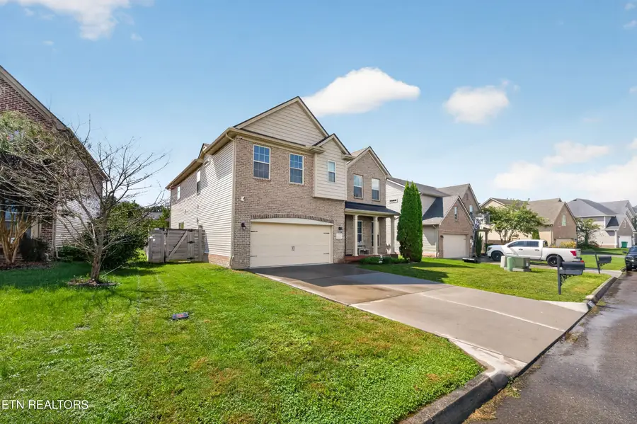 1747 Glen Shady Blvd, Knoxville, TN 37922 - #3