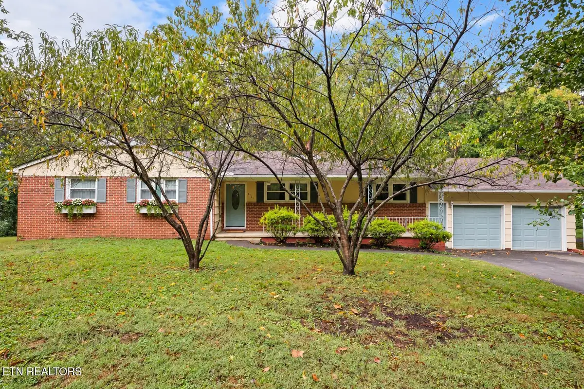 4721 W Sunset Rd, Knoxville, TN 37914 - #1