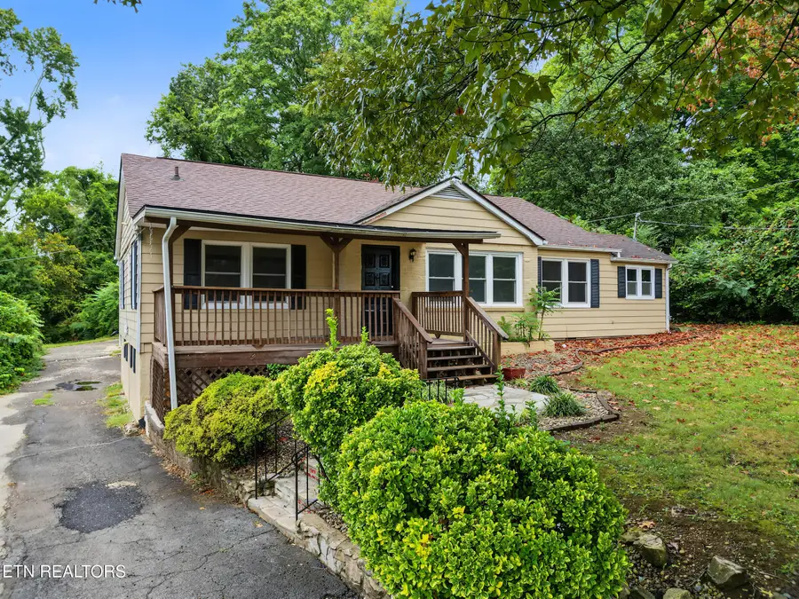 2149 Dandridge Ave, Knoxville, TN 37915 - #3