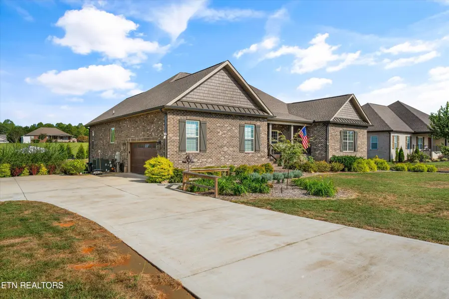 613 Majestic Mtns Blvd, Walland, TN 37886 - #3