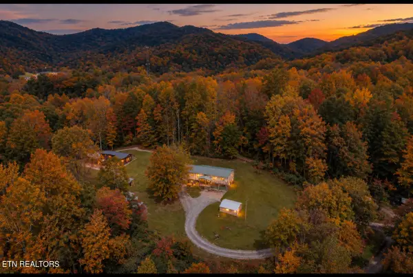106 Patrick Hill, Oliver Springs, TN 37840