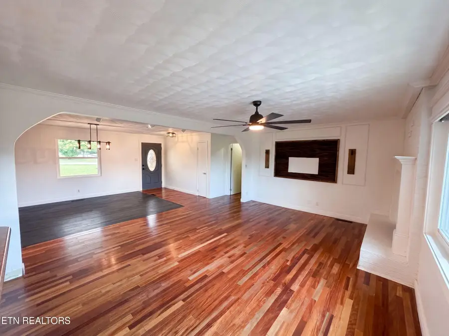302 Sunset Lane, Harriman, TN 37748 - #3