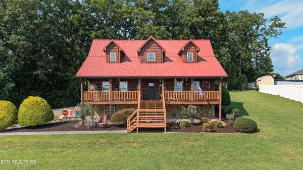 380 Gaut Rd, Dandridge, TN 37725