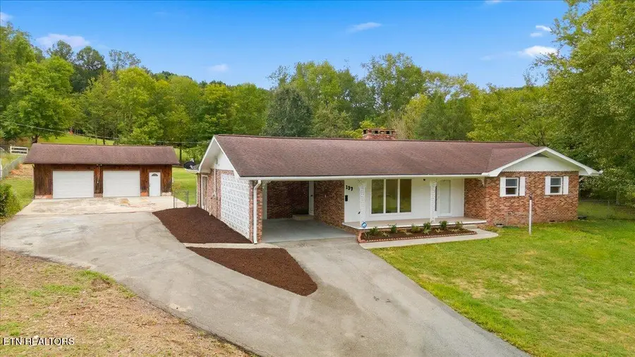 137 Shady Rd, Oliver Springs, TN 37840 - #3