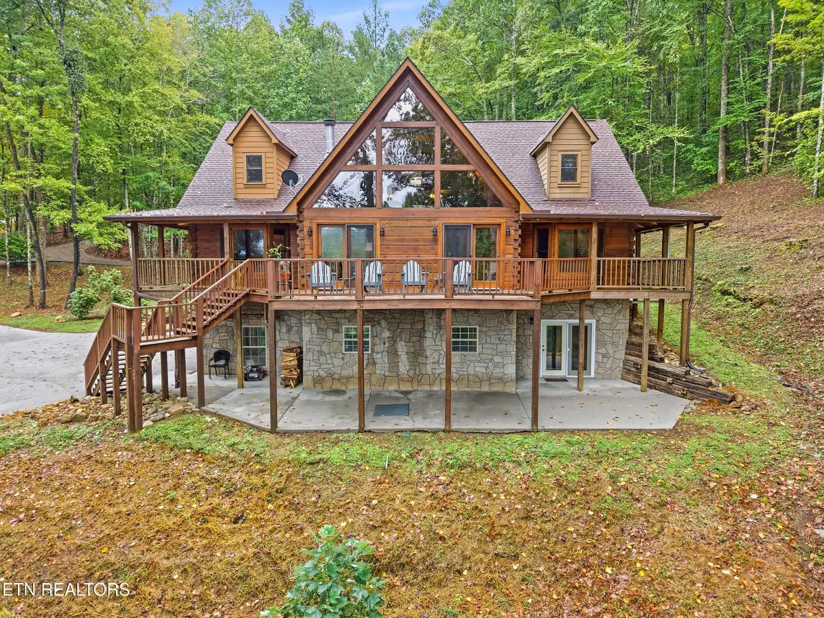 156 Fencerail Gap Rd, Walland, TN 37886 - #1