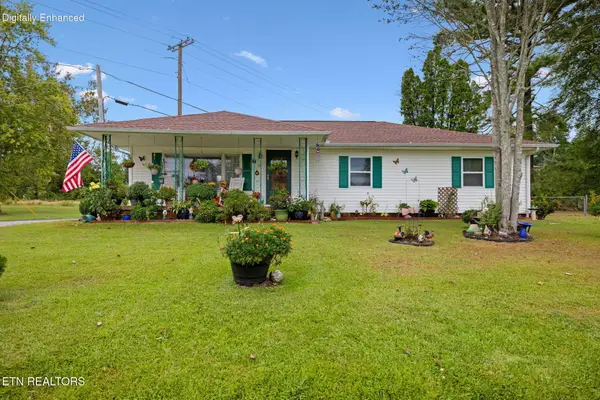701 Sycamore Lane, Oliver Springs, TN 37840
