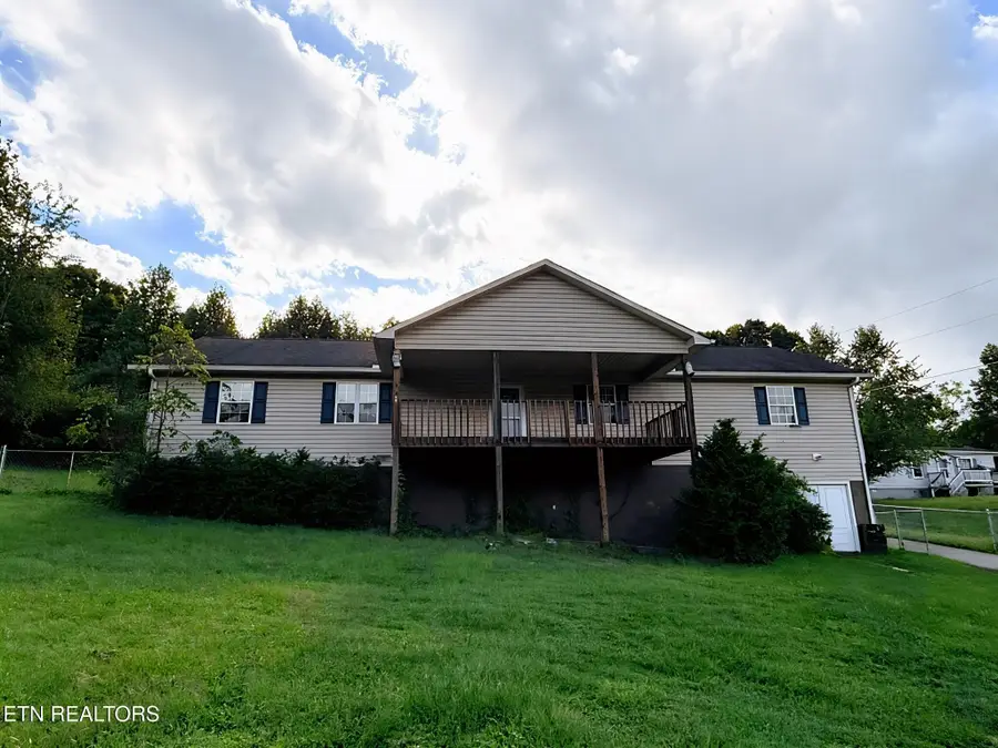 272 Cowan Lane, Lafollette, TN 37766 - #2