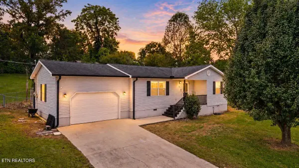 170 S Burress Lane, Jacksboro, TN 37757