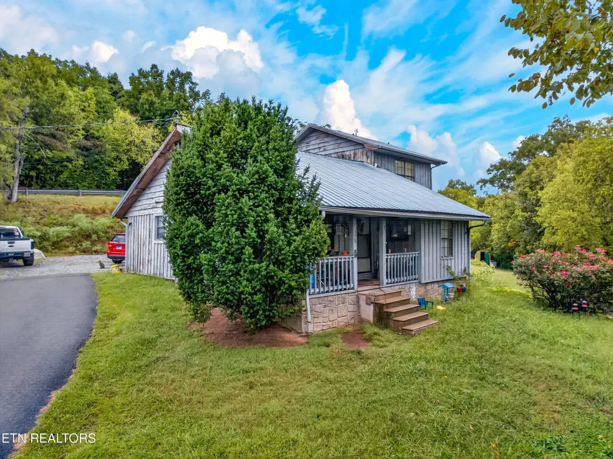 558 Black Walnut St, Newport, TN 37821 - #1