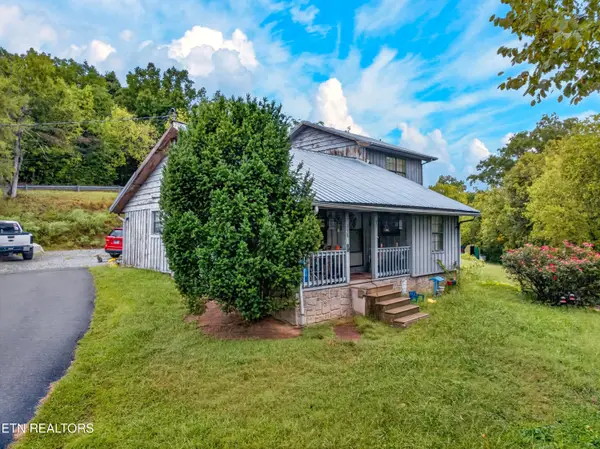 558 Black Walnut St, Newport, TN 37821