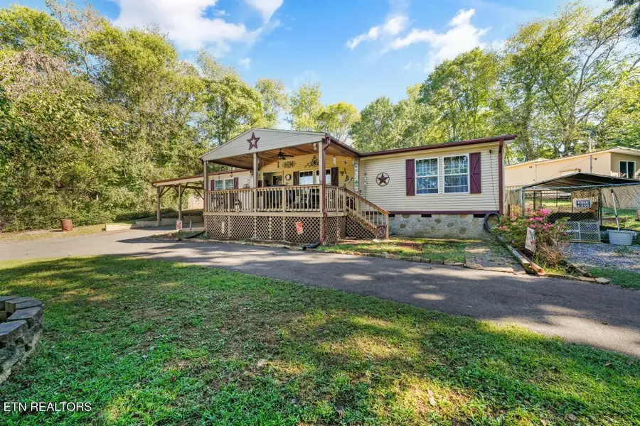 665 Sanford St, Newport, TN 37821 - #3