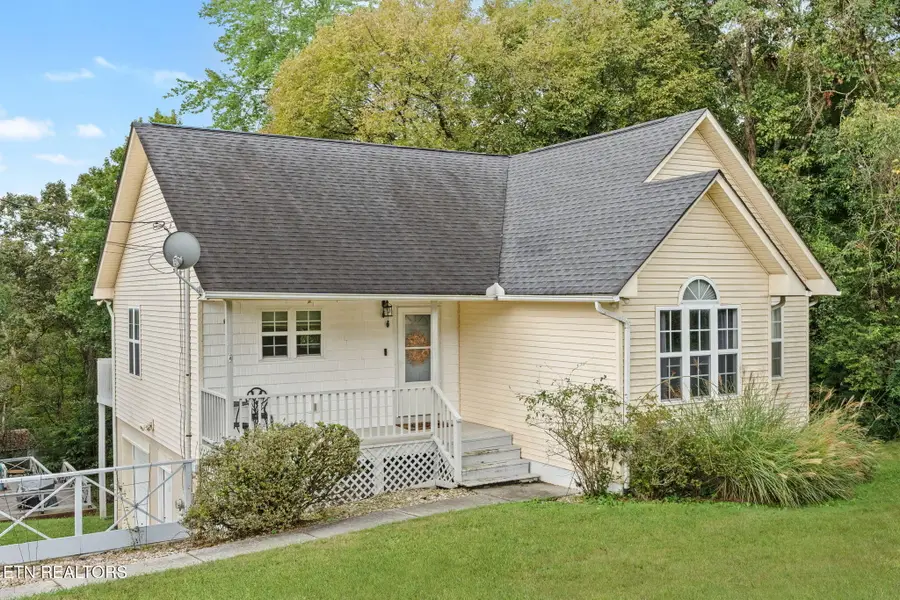 132 Oakview Drive, Kingston, TN 37763 - #2