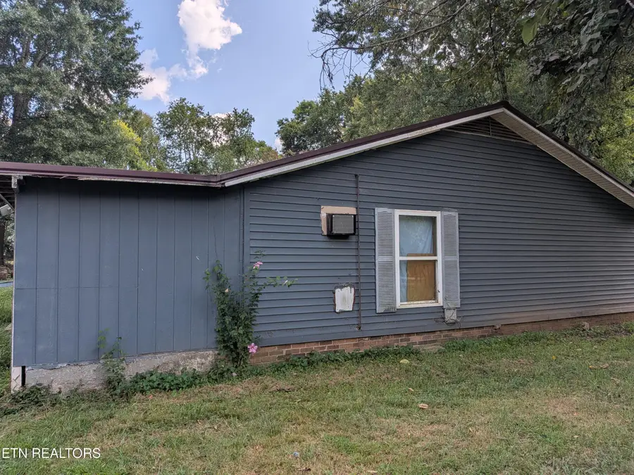 395 Cemetery Rd, Dayton, TN 37321 - #3