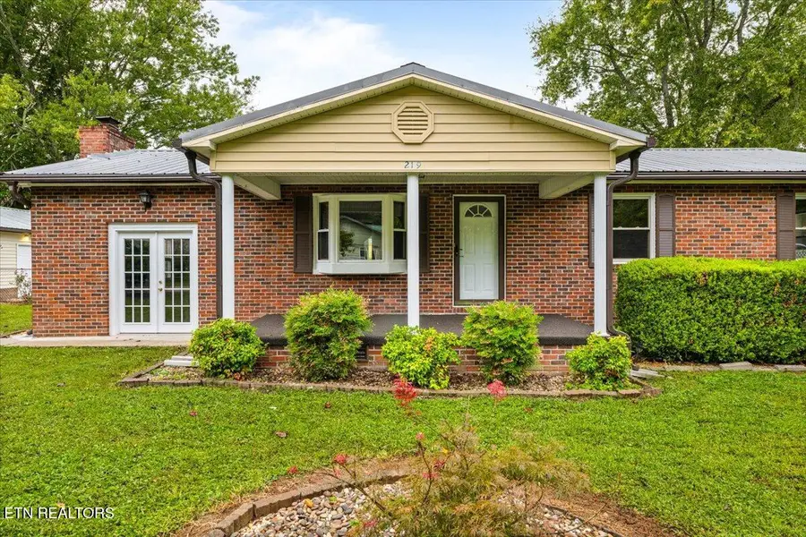 219 W Bowman Circle, Lafollette, TN 37766 - #3