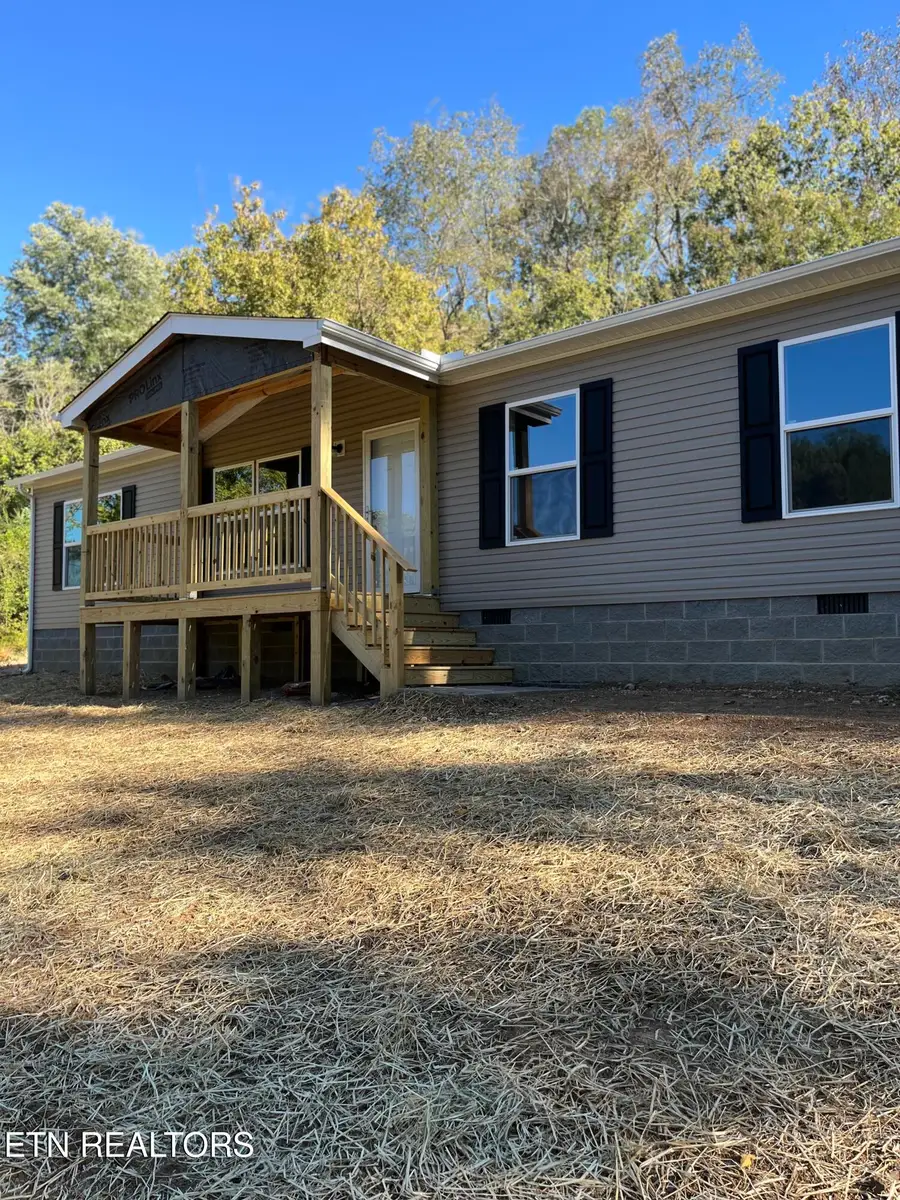 295 Carroll Hollow Rd, Clinton, TN 37716 - #2