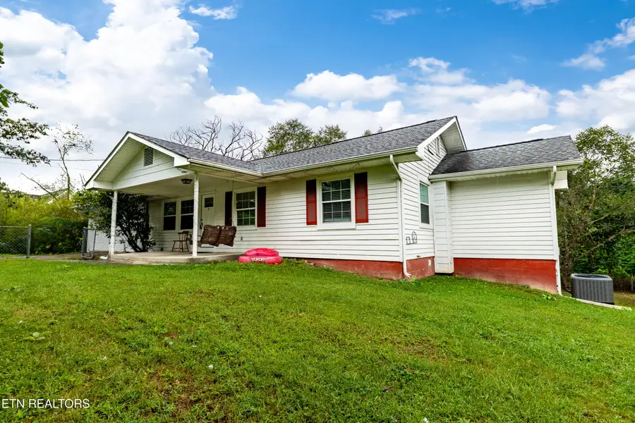 3056 Birds Creek Rd, Sevierville, TN 37876 - #2