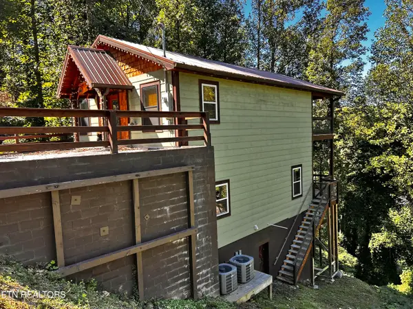 344 Silverbell Hgts Lane, Gatlinburg, TN 37738