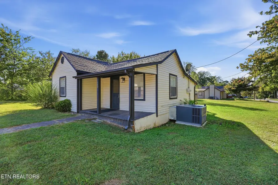 145 Baker St, Sparta, TN 38583 - #3