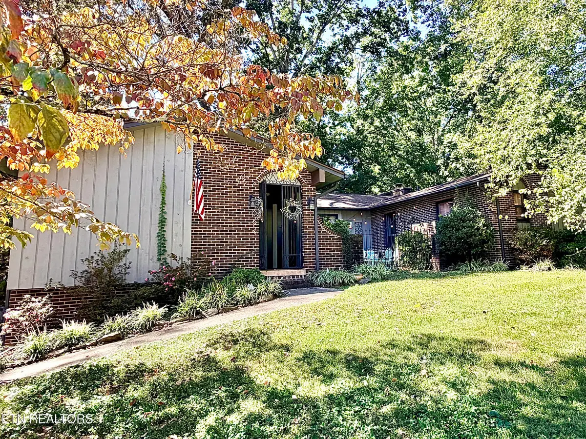 7921 Whitcomb Rd, Powell, TN 37849 - #1