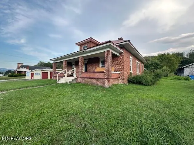 6148 Dr. Thomas Walker Rd, Rose Hill, VA 24281 - #3
