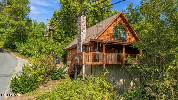 2205 Eagle Feather Drive, Sevierville, TN 37876