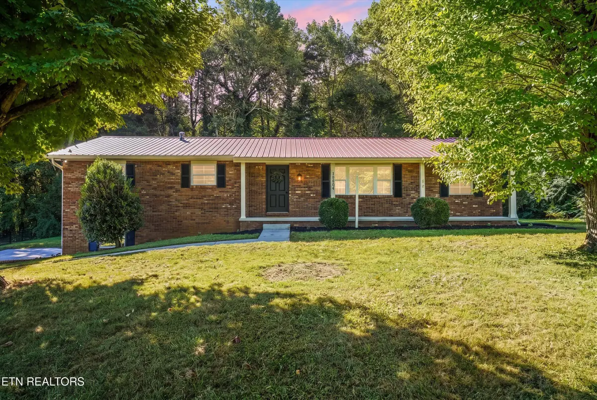 10604 Pinedale Drive, Knoxville, TN 37922 - #1