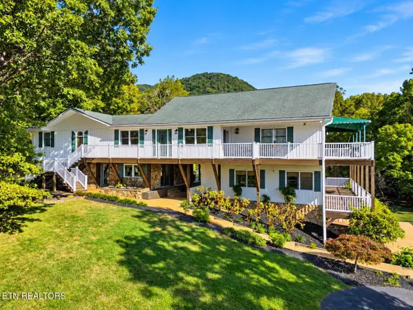 8414 Bud Hawkins Rd, Corryton, TN 37721