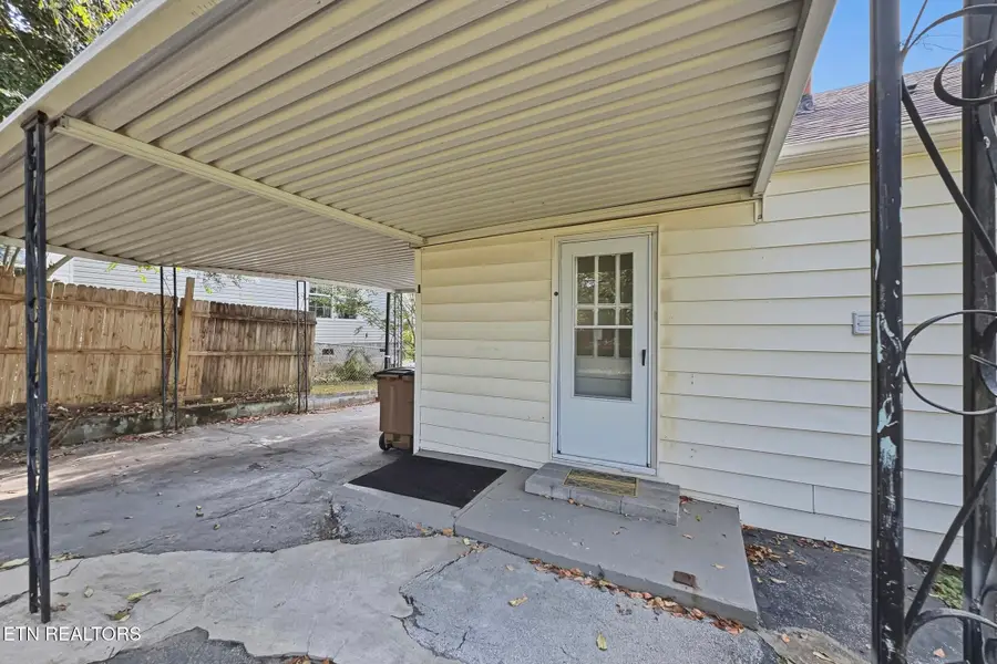 2107 Lawson Ave, Knoxville, TN 37917 - #3