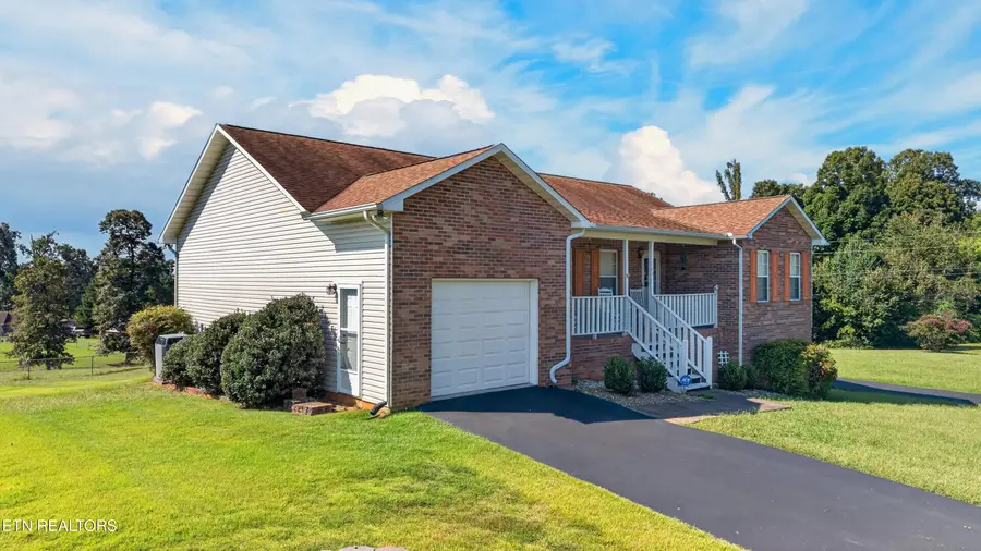 664 Keene Circle, Dandridge, TN 37725 - #2