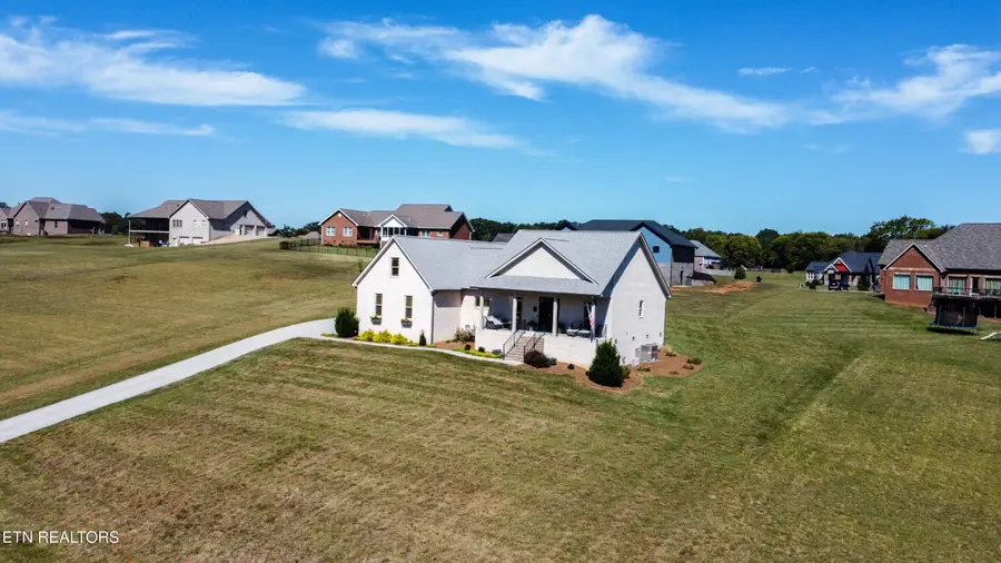 629 Winding Creek Way, Walland, TN 37886 - #3