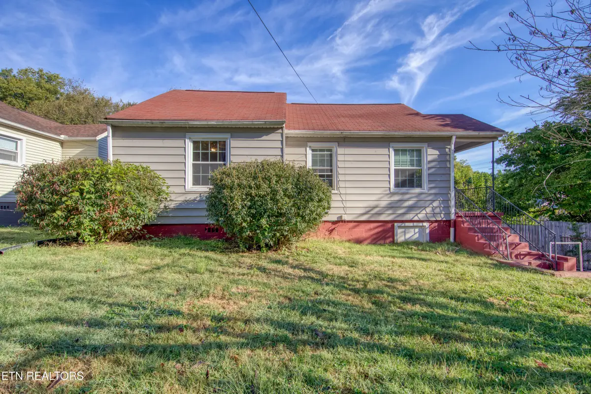 1829 Allen Ave, Knoxville, TN 37920 - #1