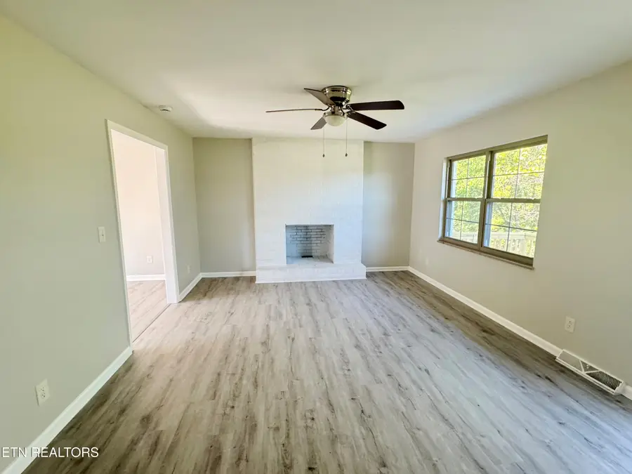 1220 Scenic Hill Drive, Louisville, TN 37777 - #2