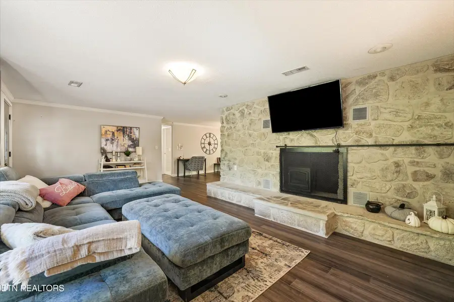 740 Hidden Valley Rd, Gatlinburg, TN 37738 - #3