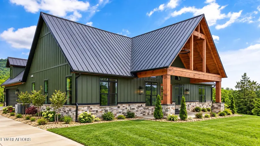 710 W Dumplin Valley Rd, Dandridge, TN 37725 - #3