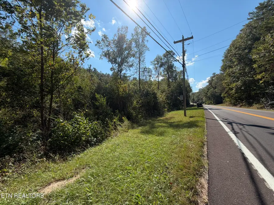 1783 Airport Rd, Oakdale, TN 37829 - #3