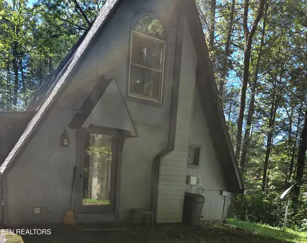 704 SE Selma Lane, Gatlinburg, TN 37738