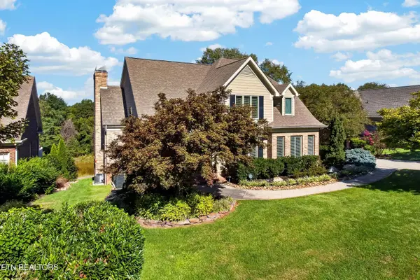 9048 Legends Lake Lane, Knoxville, TN 37922