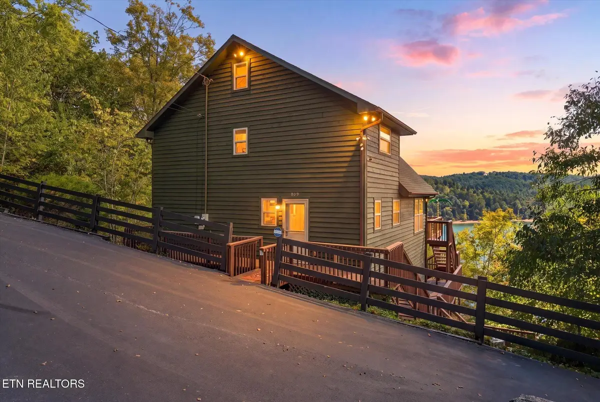 869 Flat Hollow Marina Rd, Speedwell, TN 37870 - #1