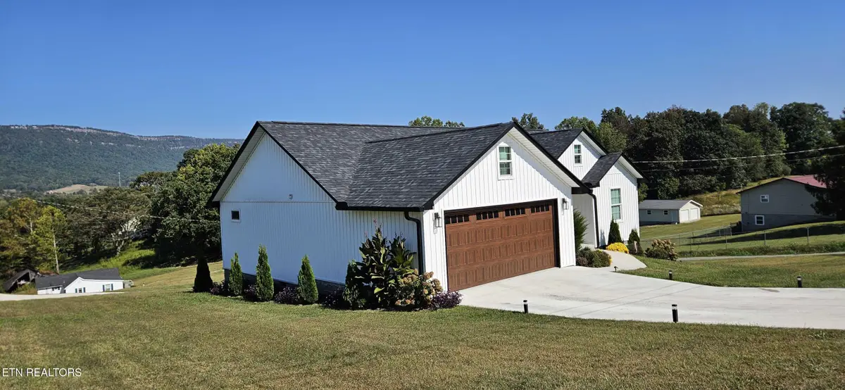 214 Morton Rd, Lafollette, TN 37766 - #1