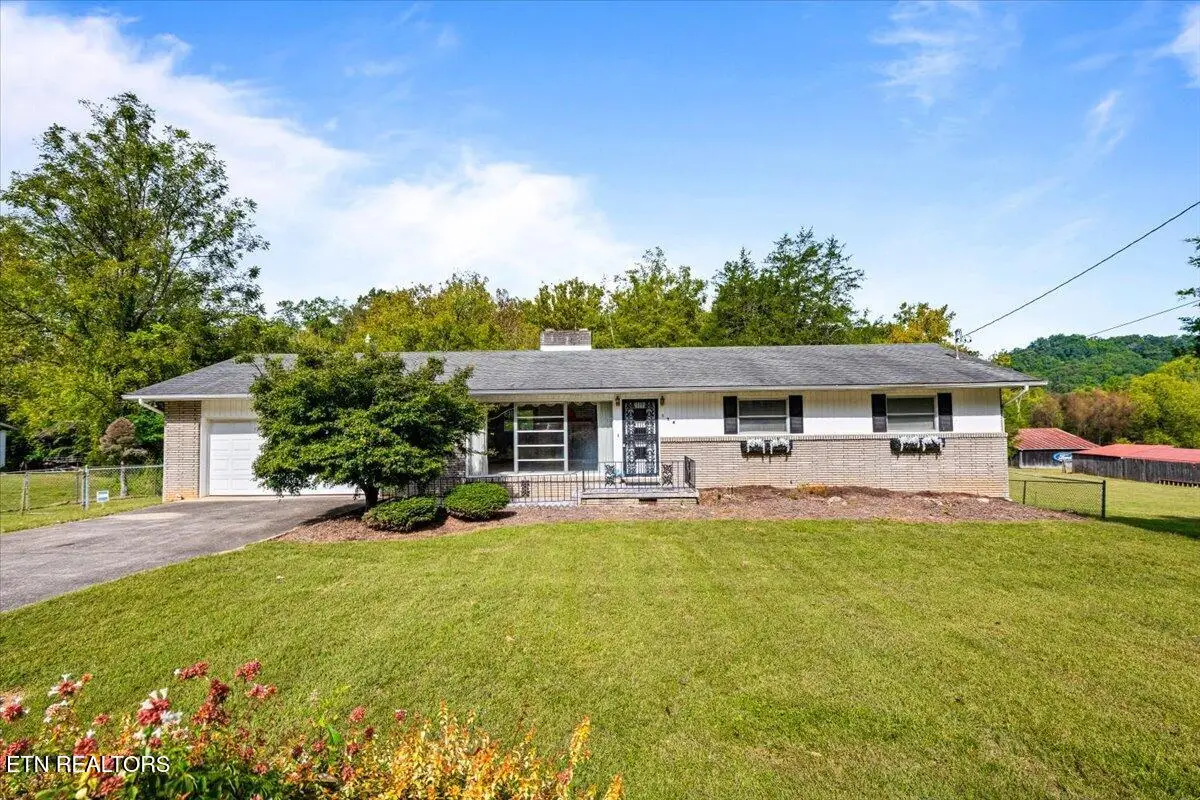 154 E Wolf Valley Rd, Heiskell, TN 37754 - #1