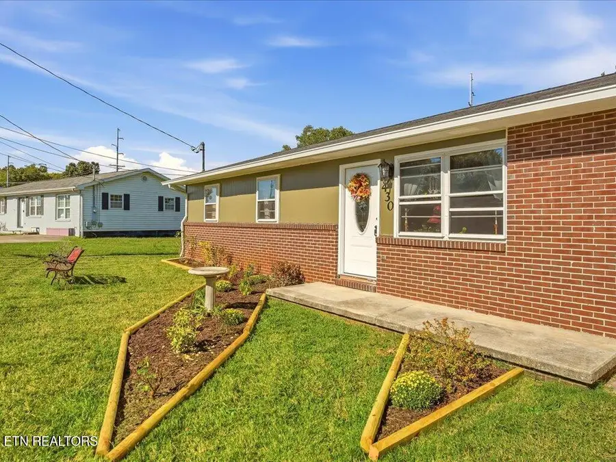 430 Hilltop Drive, Jefferson City, TN 37760 - #2