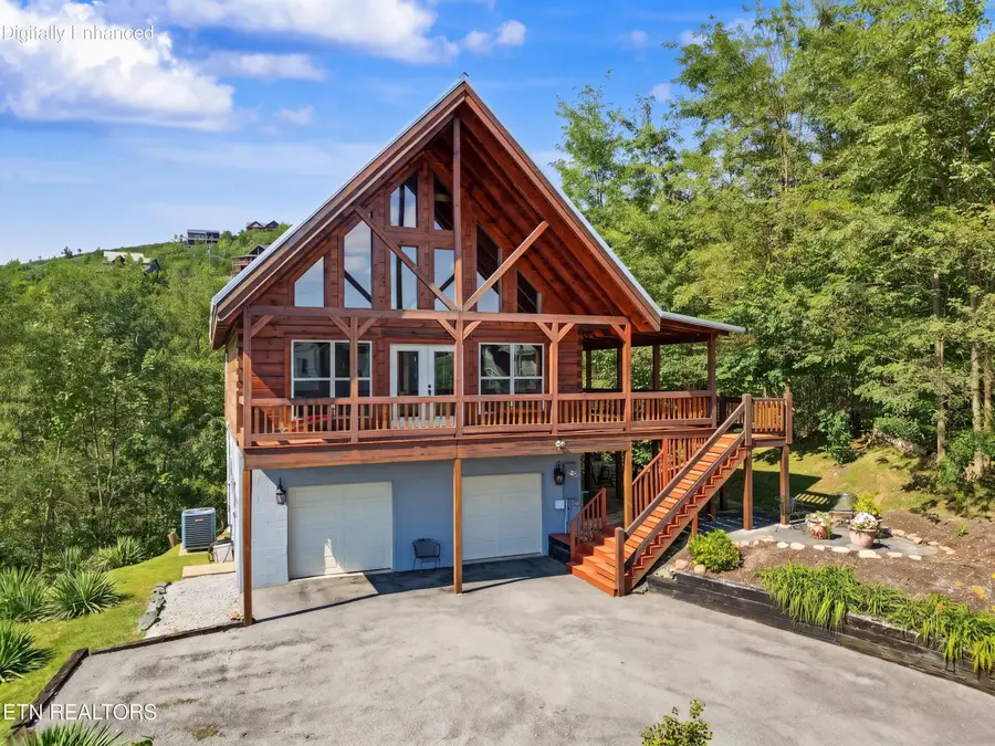 920 W Cedar Lane, Gatlinburg, TN 37738 - #2