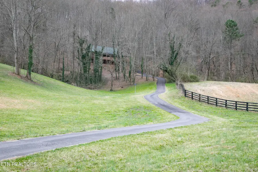 3050 Headrick Drive, Sevierville, TN 37862 - #2