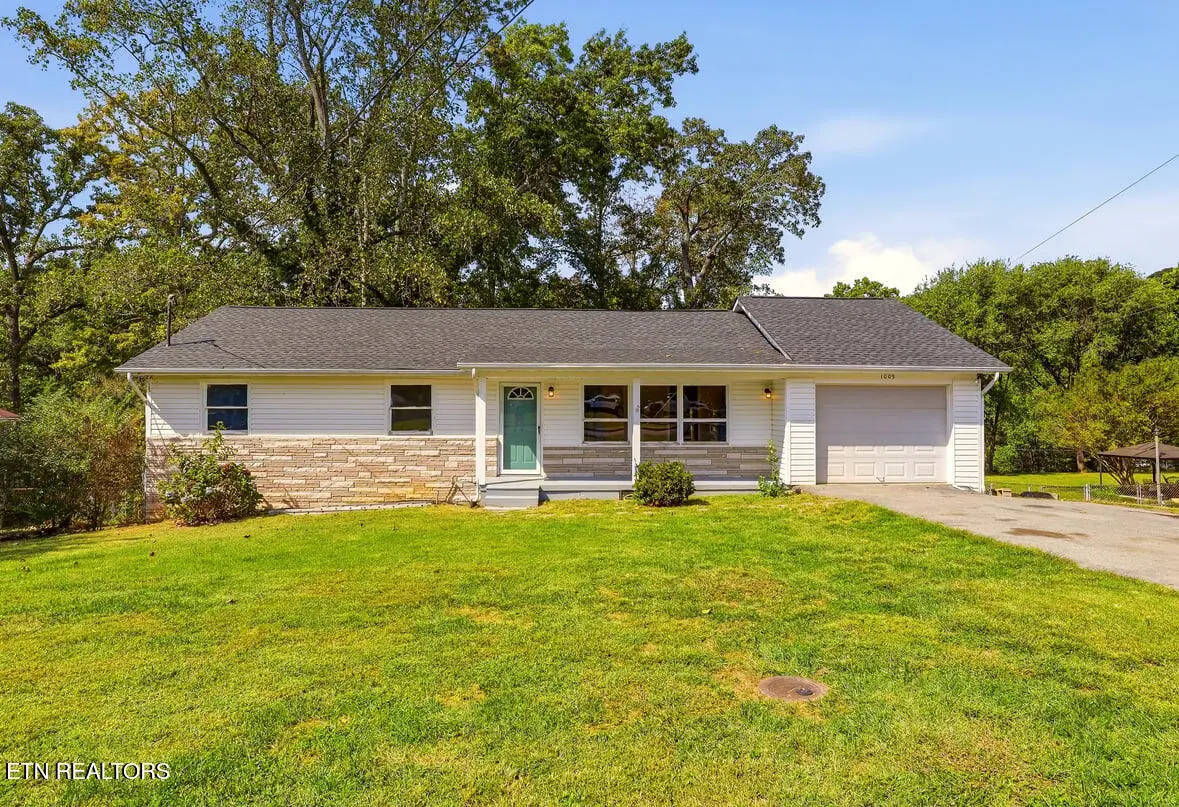 1009 Oaklett Drive, Knoxville, TN 37912 - #1