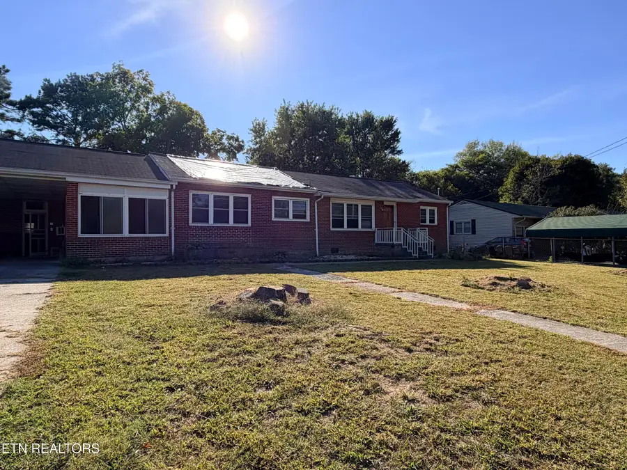 317 Woodlawn Drive, Kingston, TN 37763 - #3