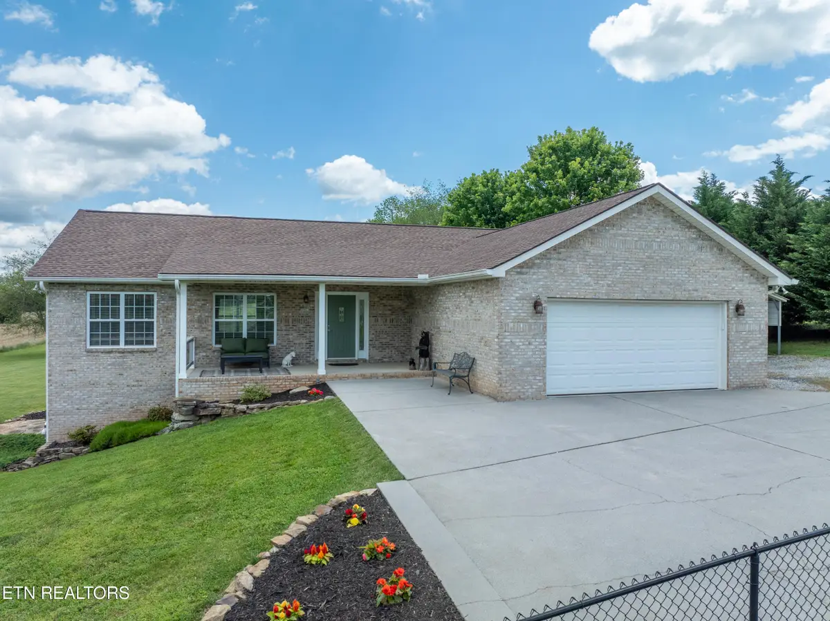 4667 Old Niles Ferry Rd, Maryville, TN 37801 - #1