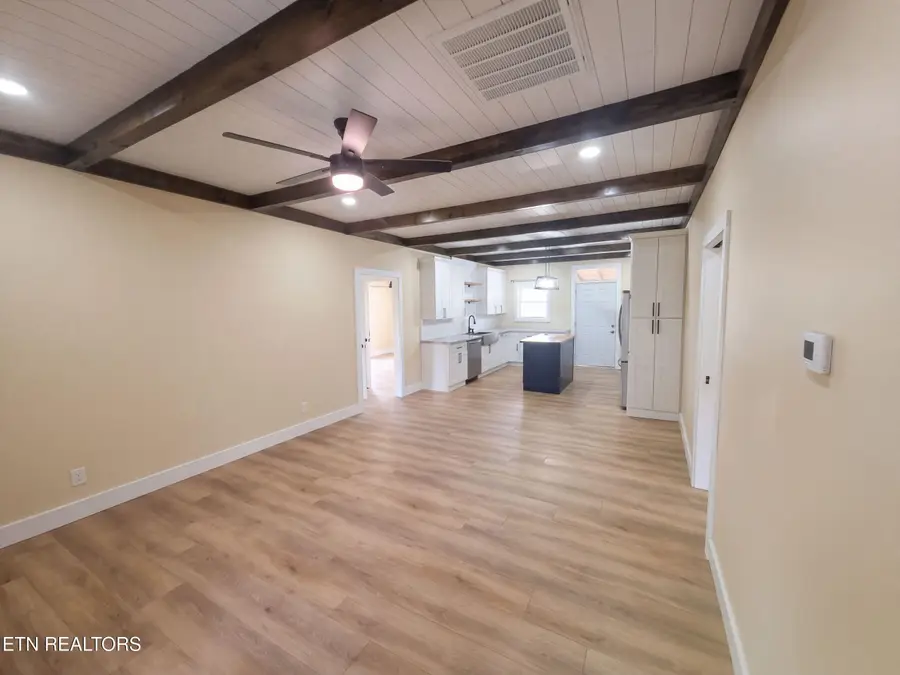 576 Stanley St, Oneida, TN 37841 - #3